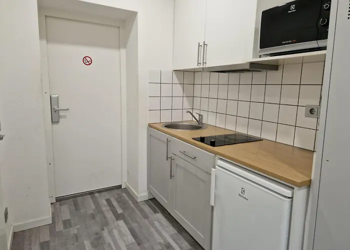 Moderne Monteurzimmer In Apartman *